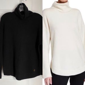 MICHAEL KORS TURTLENECK SWEATER